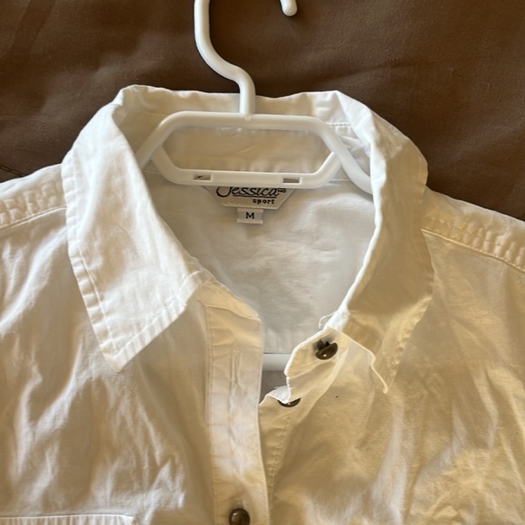 4/&30. Jessica Sport button down shirt. Size medium. Excellent condition. - Picture 2 of 3